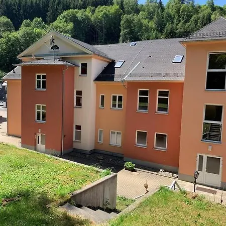 2 Alte Schule Christian Gotthilf Salzmann Apartment